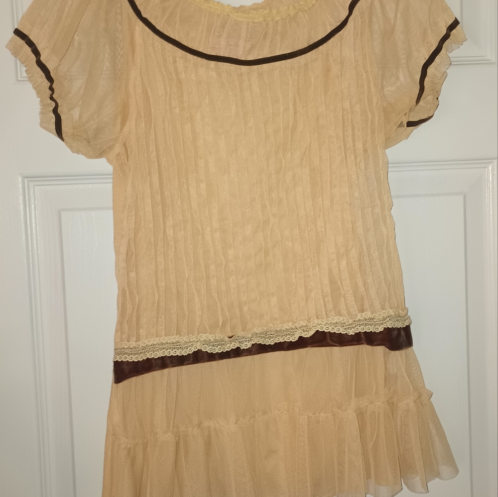 Cream/ Lace Short sleeve shirt